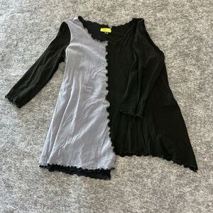 Giselle Shepatin Black and Gray Boho Vintage Mesh Long Sleeve Blouse P